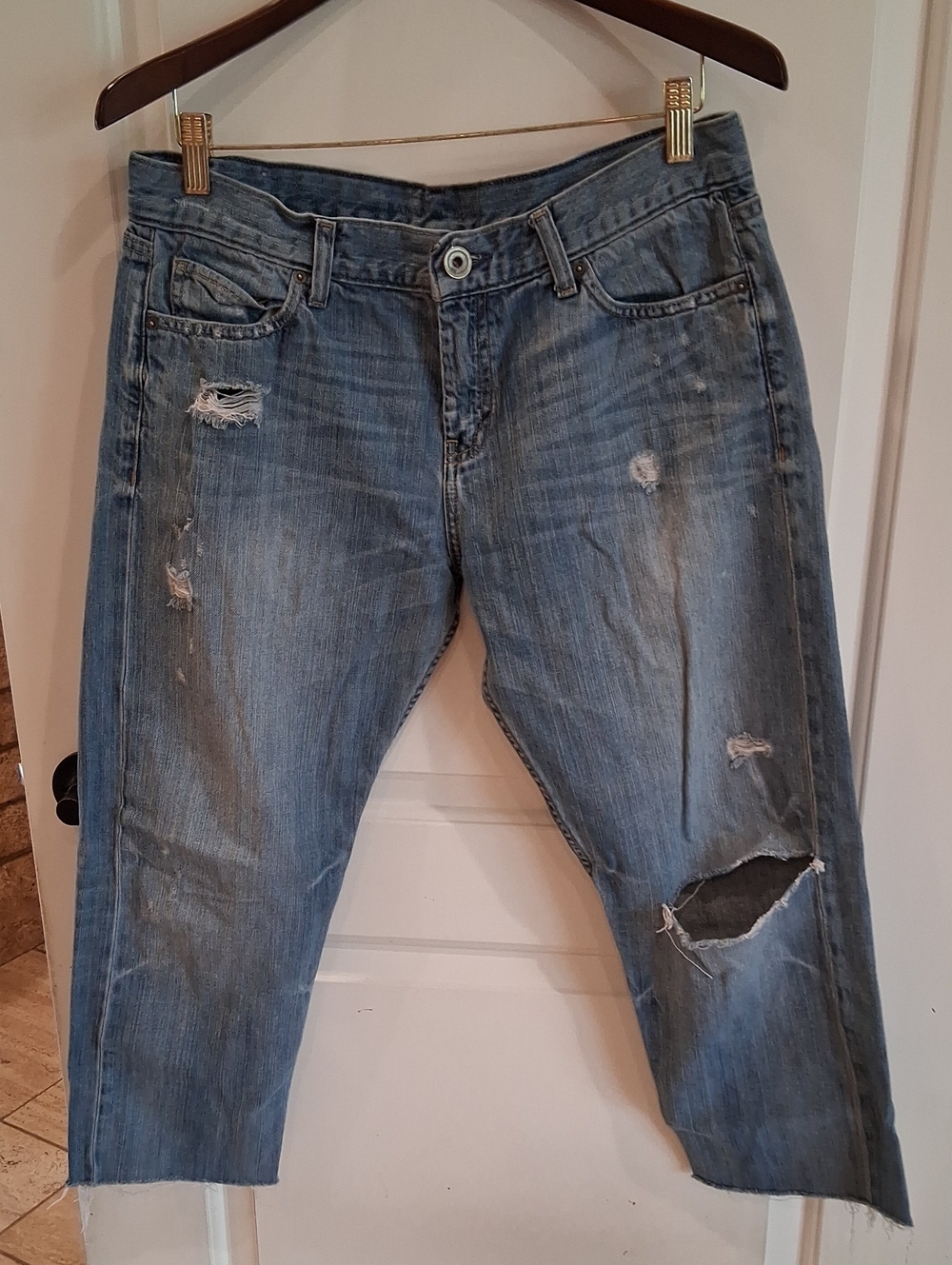 Vintage Banana Republic Boyfriend Jeans Midrise Size 30 Distressed Crop Hem